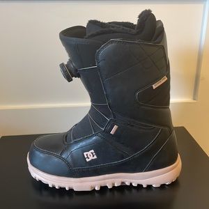 Women's DC Black and Pink Snow Boots size 8.5